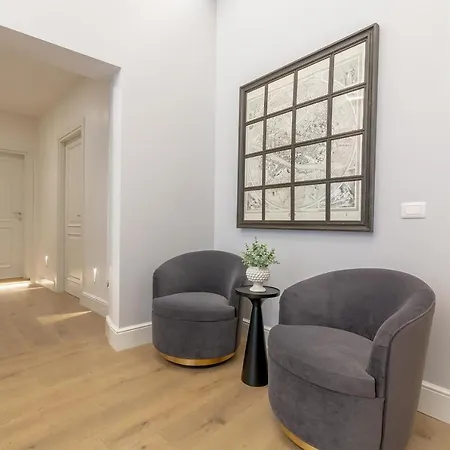 Diva Luxury - Signoria Florence